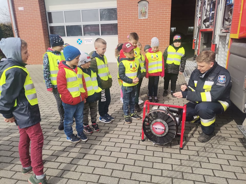 241972319 392896659011407 7314298759120663976 n