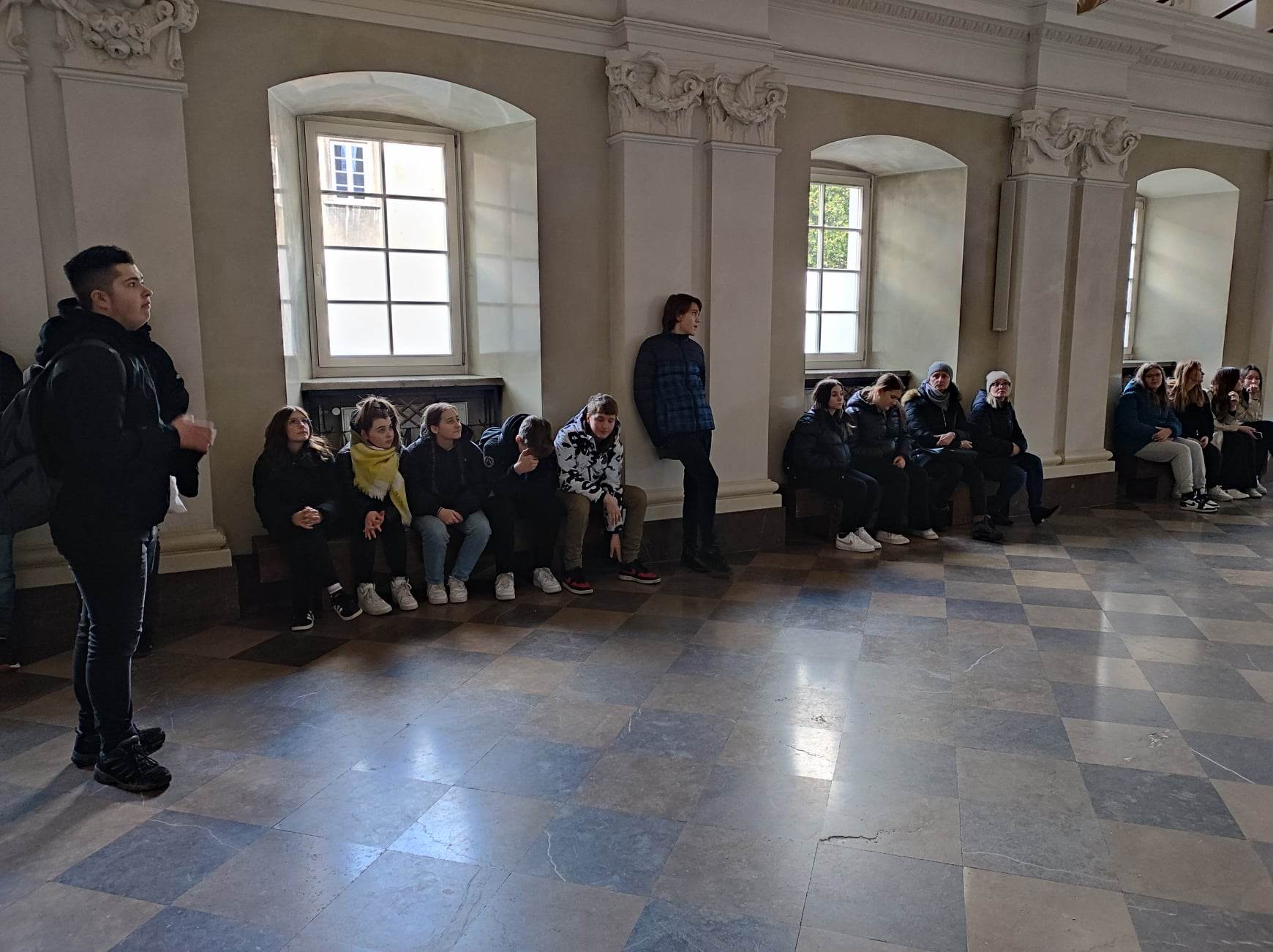 338051090 752276106448015 6473836801768033574 n