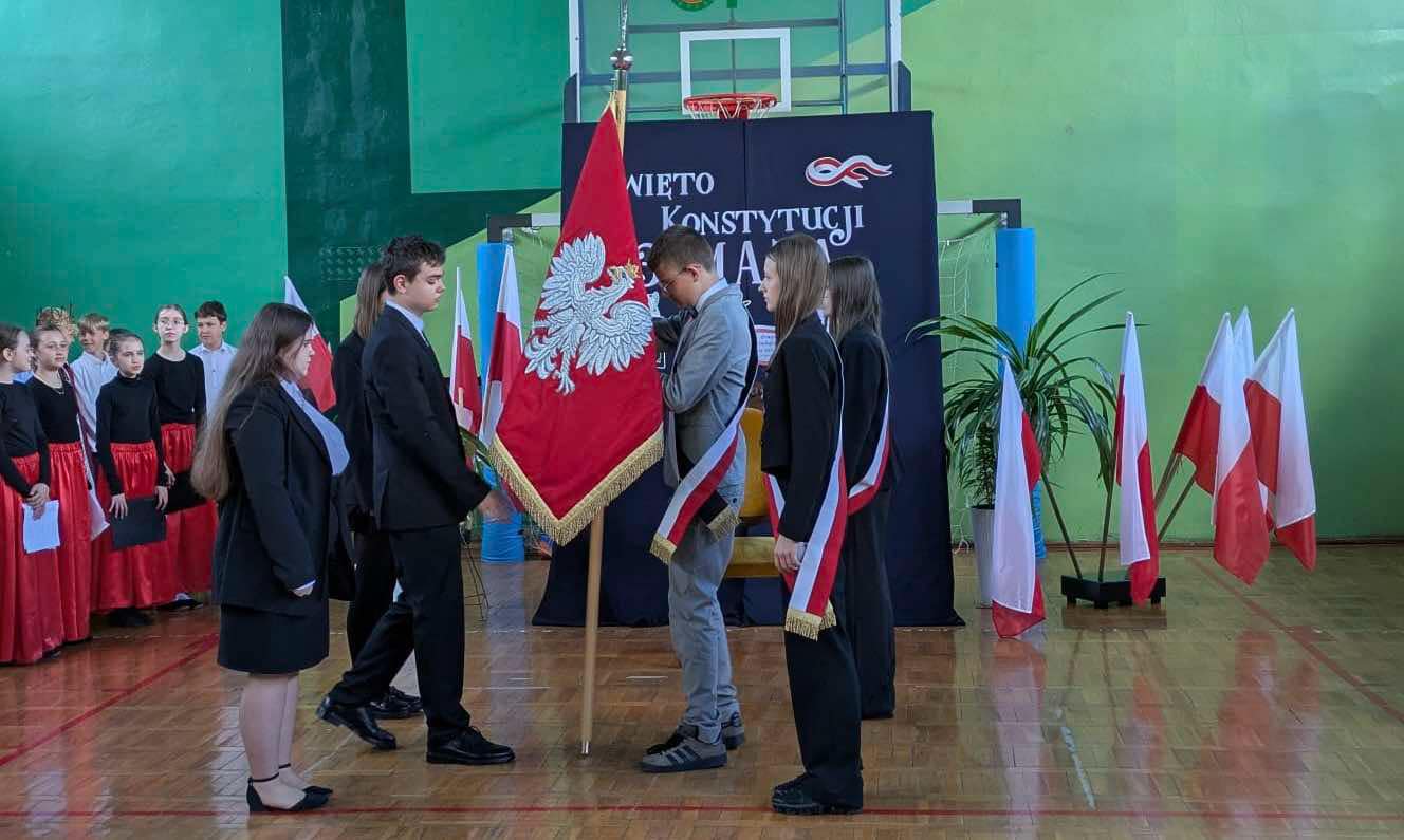 d3b3f5f5 3ad6 45d6 a25f b81dd367c6db