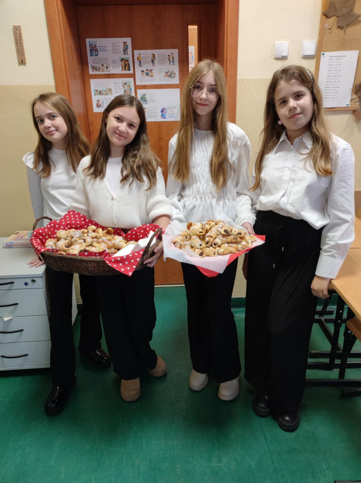 f8a2770c 3698 4f51 99a8 bb58c8766a95